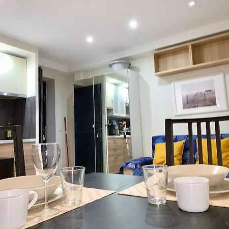 Apartamento La Longère, Proche Hec, Versailles, Parking Privé Gratuit